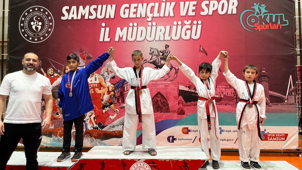  Akif Yiğit Yılmaz, Taekwondo'da İl Birincisi Olmuştur.